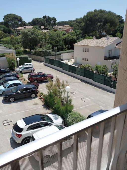 Au Calme A 2Min Mer Parking Balcon Wifi Clim! سيكس-فور-لو-بلاج المظهر الخارجي الصورة